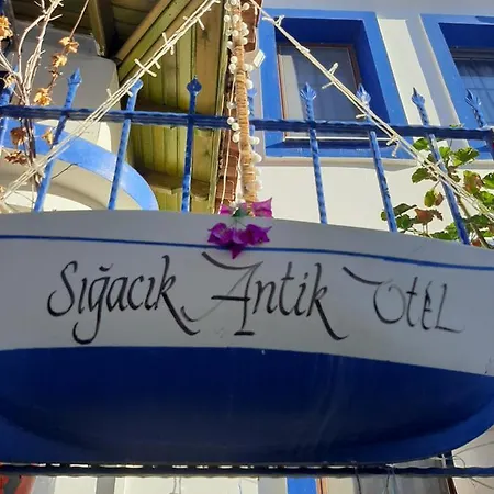 Antik